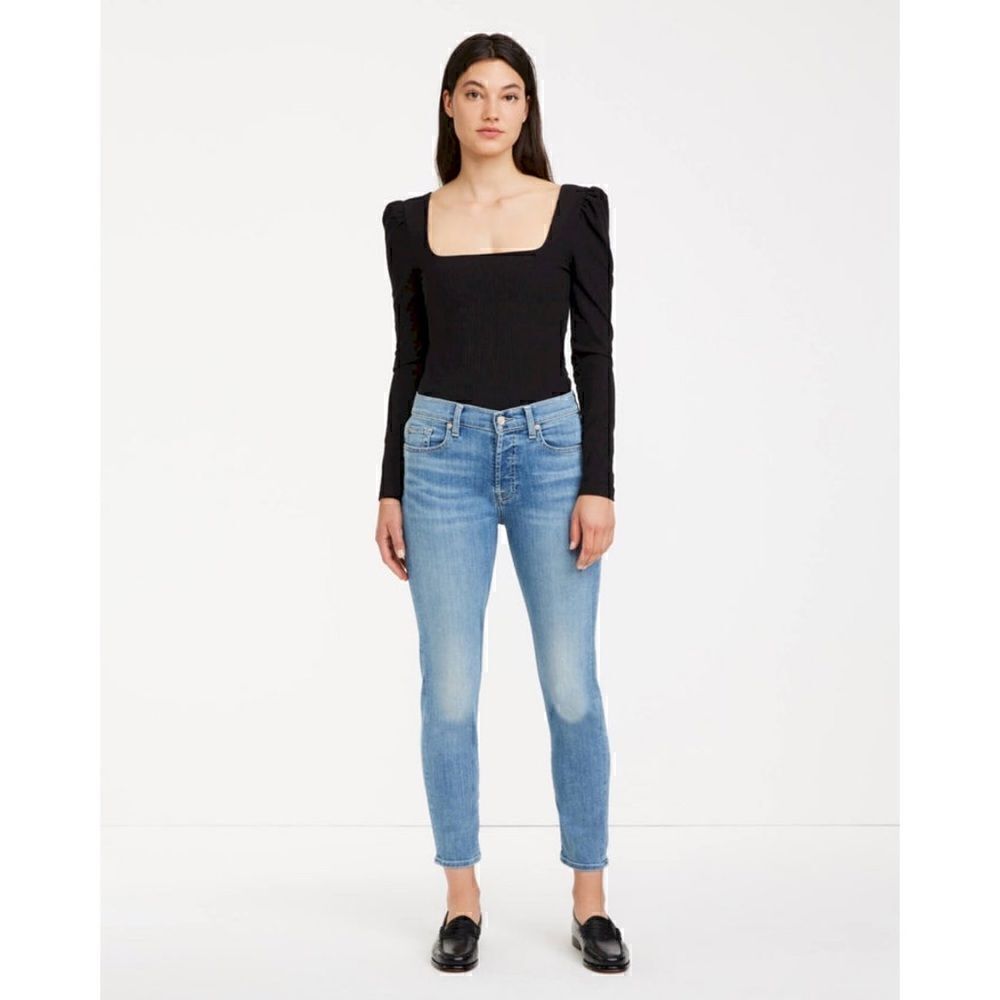 7 For All Mankind 7FAM Josefina Slim Boyfriend Mid Rise Crop in Formosa, Size 32